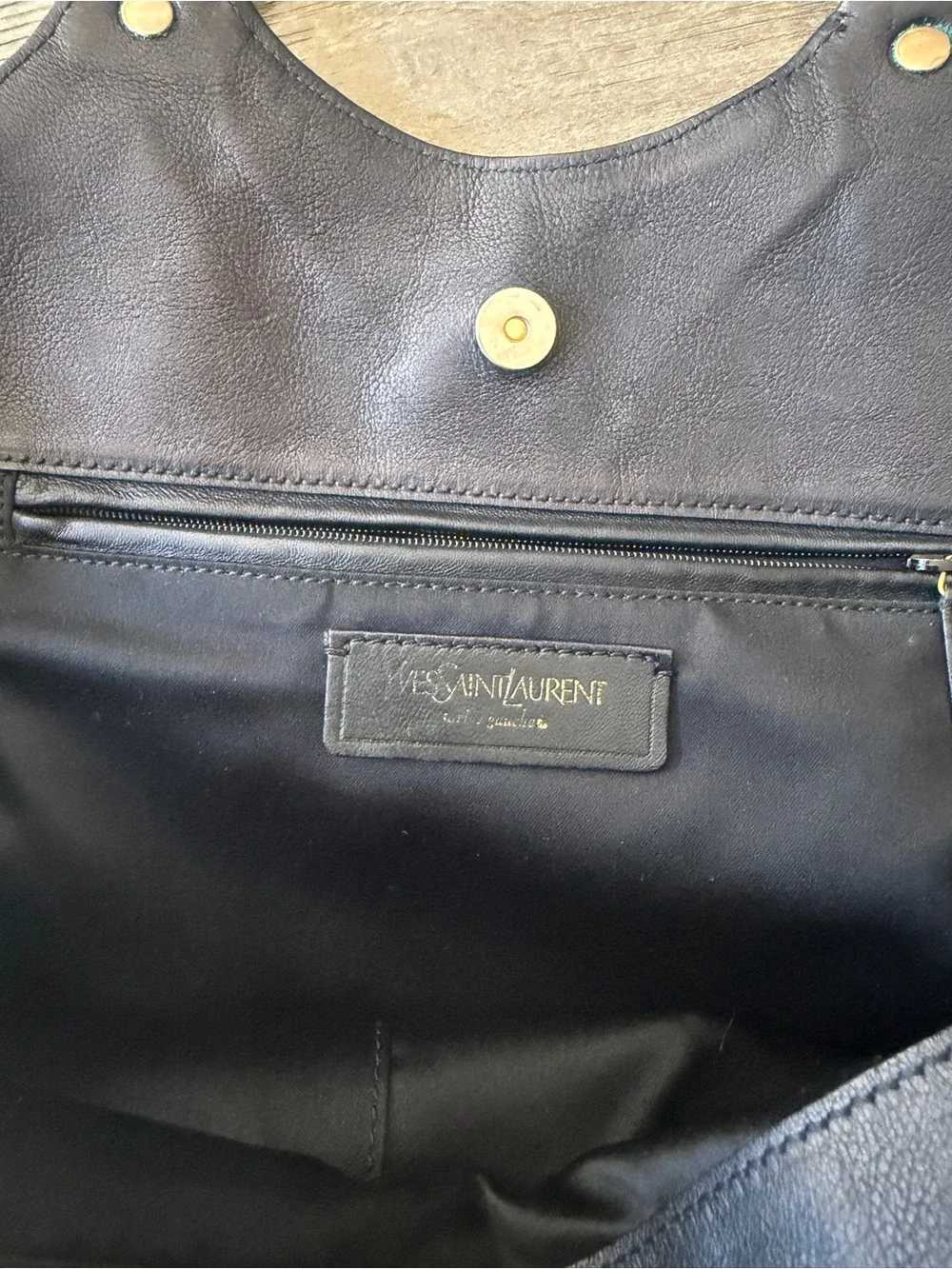 Authentic YSL Black Leather bag with Gold Hardware - Picture 3 of 5